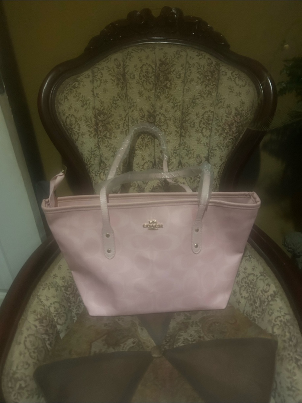 Source Unknown Pink Coach-Style Tote Bag